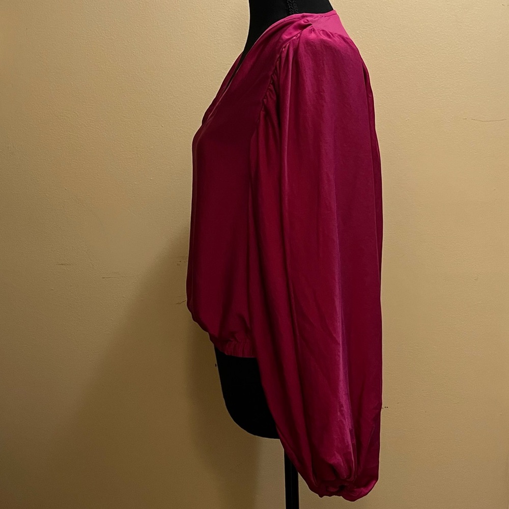 Express Balloon Sleeve V-Neck Blouse - Color Pink - Size Small - Picture 5 of 10